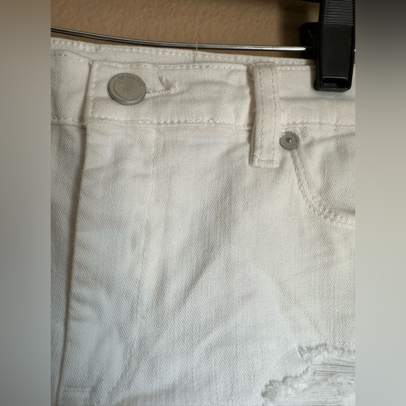 Blank NYC distressed cut off white denim jean shorts size 29 - Picture 4 of 10